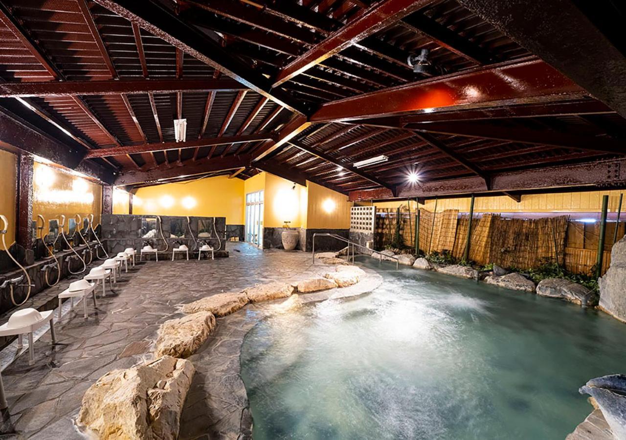 Hotel Mahaina Wellness Resorts Окинава Экстерьер фото